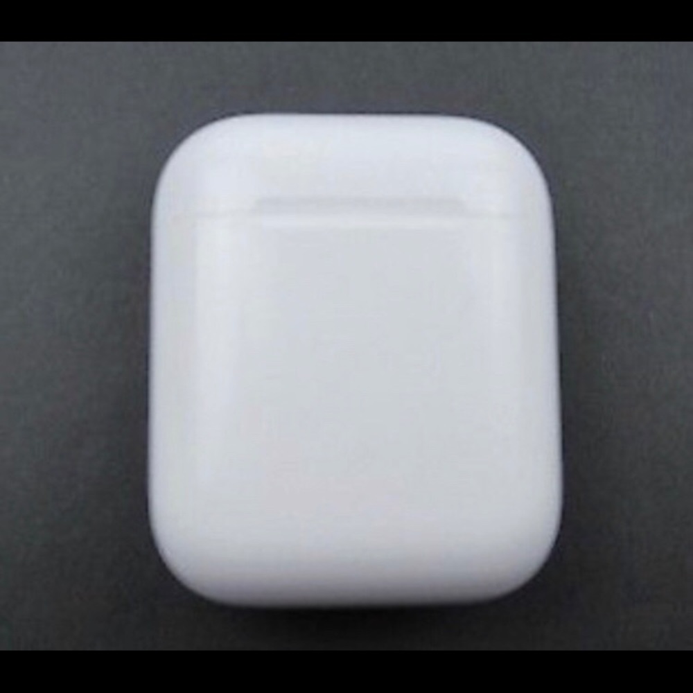 APPLE AIRPODS CASE ONLY(WITH ORIGINAL BOX)